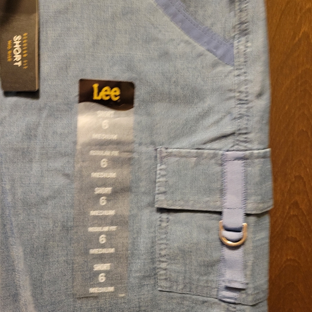Lee Blue Chambray Cargo Shorts NWT - Picture 4 of 11